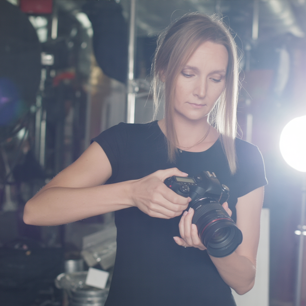 Fotografka wizerunkowa kobiet – profesjonalna fotografia kobieca